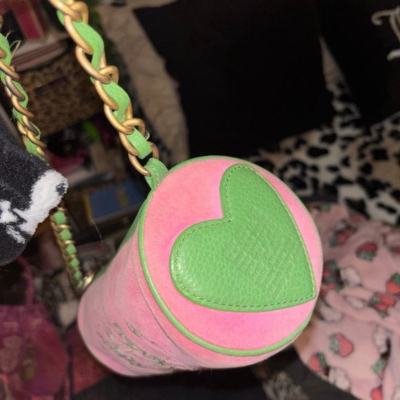 Juicy Couture vintage barrel bag - Picture 7 of 9